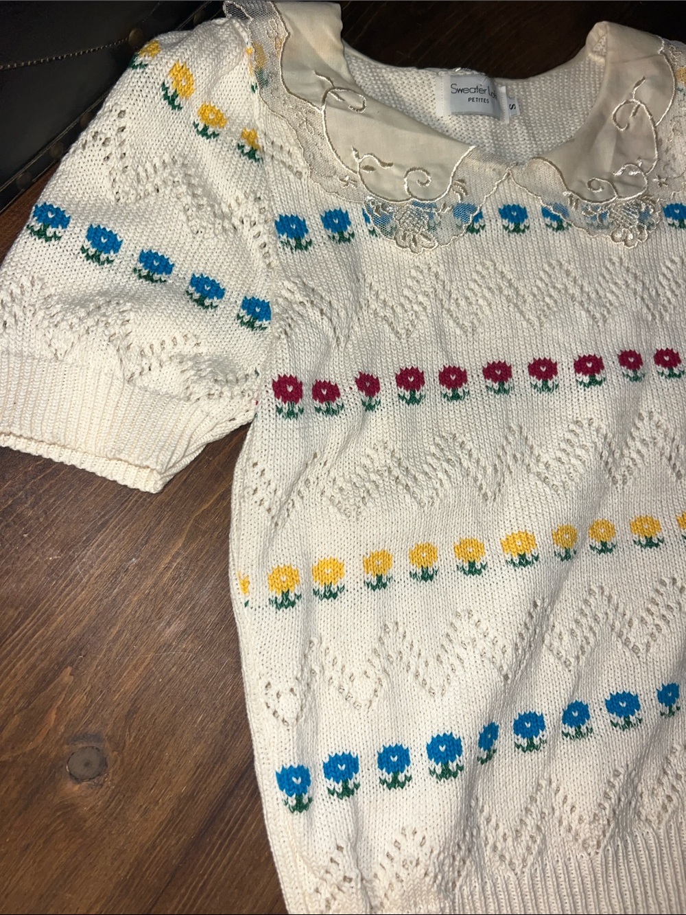 Vintage 80s/90s Sweater Loft Pointelle Sweater- zig zag & floral! SWEET! - Picture 4 of 11